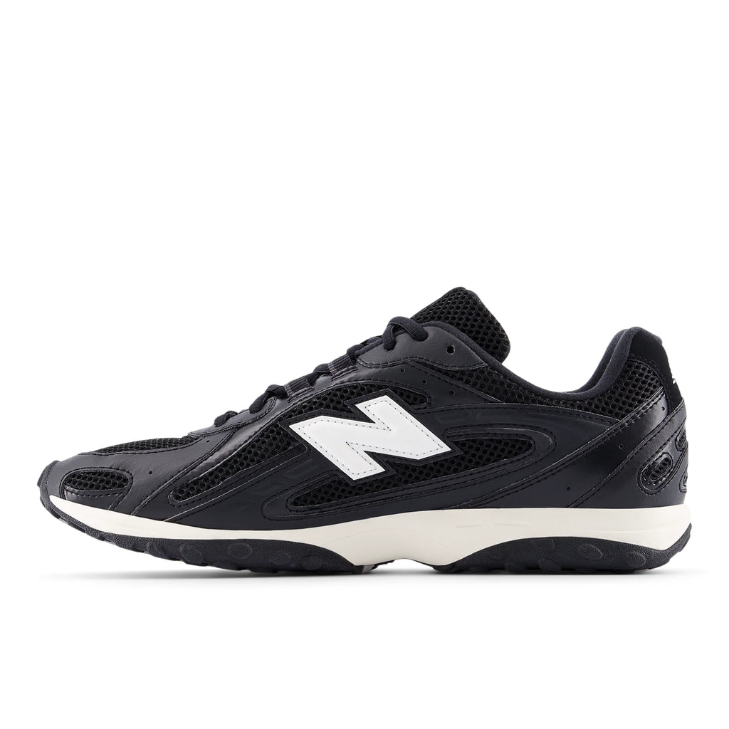 NEW BALANCE U204L5ED Black: black trainers for women