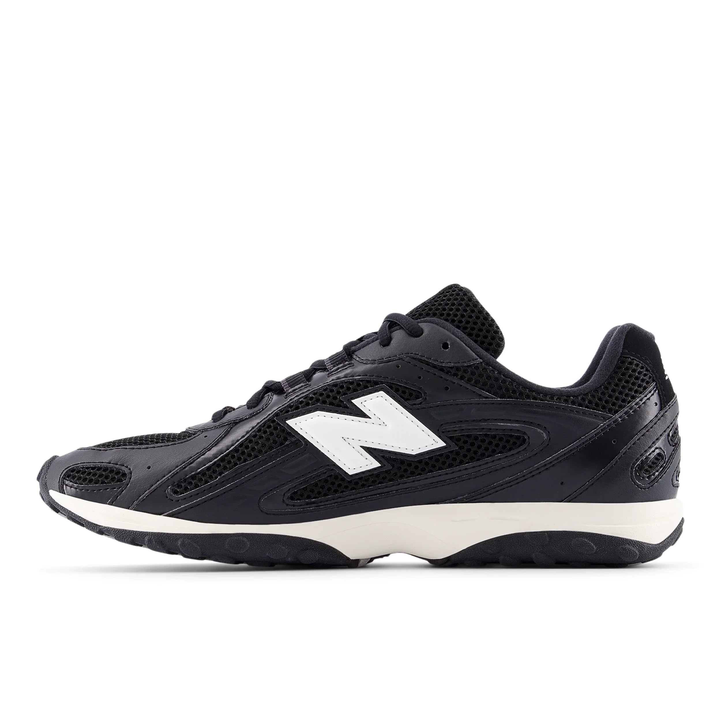 NEW BALANCE U204L5ED Black: black trainers for women