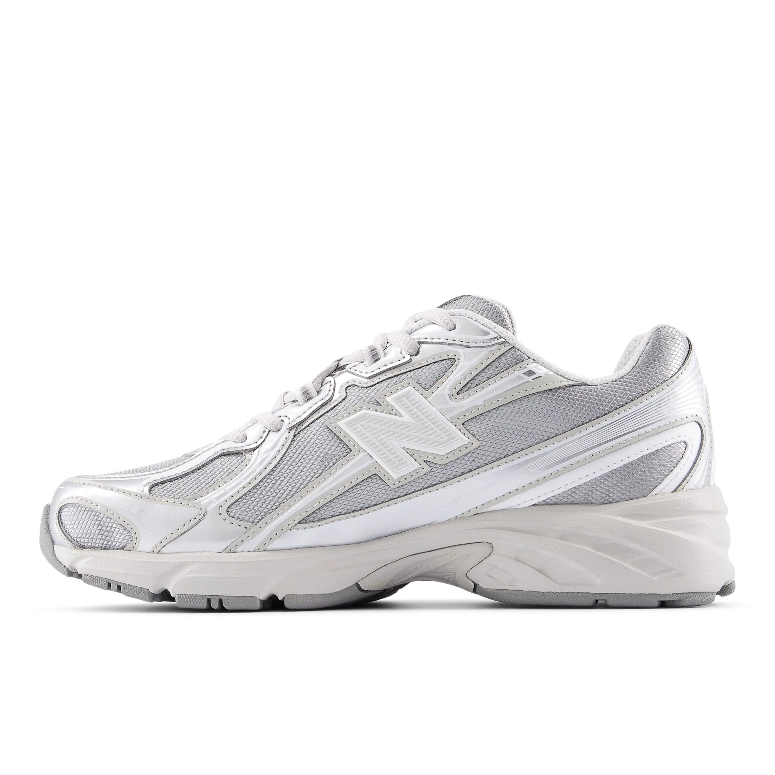 NEW BALANCE | SNEAKERS | UNISEX | U7405I7 METALLIC SILVER | PLATEADO