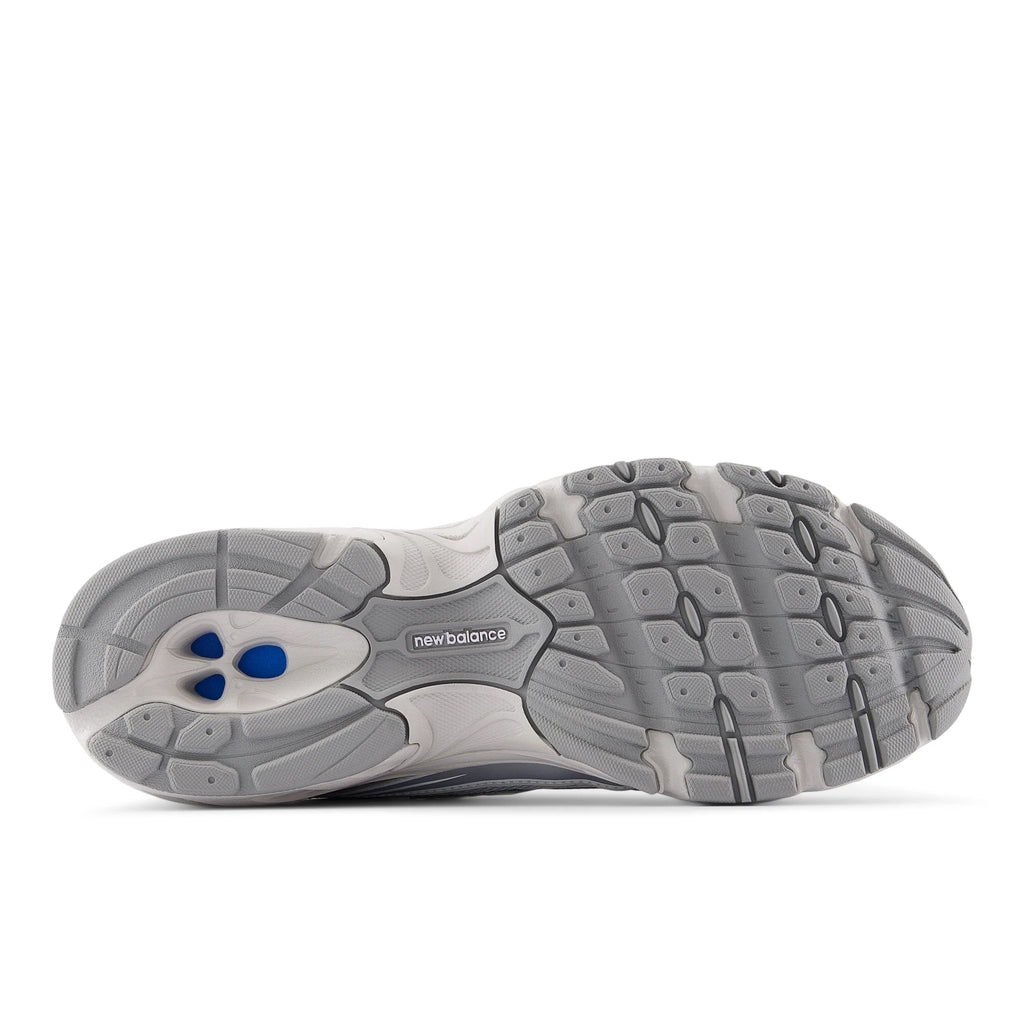 NEW BALANCE | SNEAKERS | UNISEX | U7405I7 METALLIC SILVER | PLATEADO