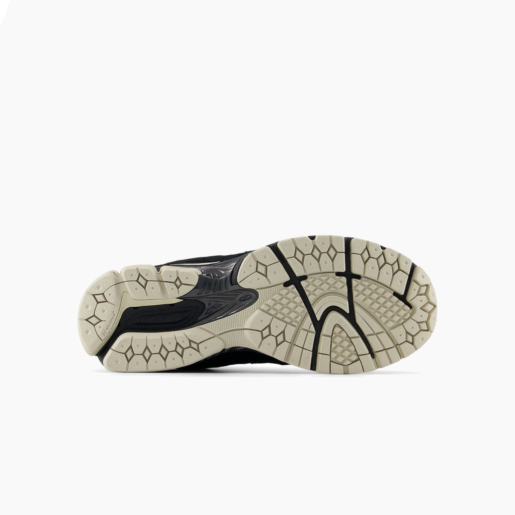 NEW BALANCE | SNEAKERS | UNISEX | U2002RL | NEGRO