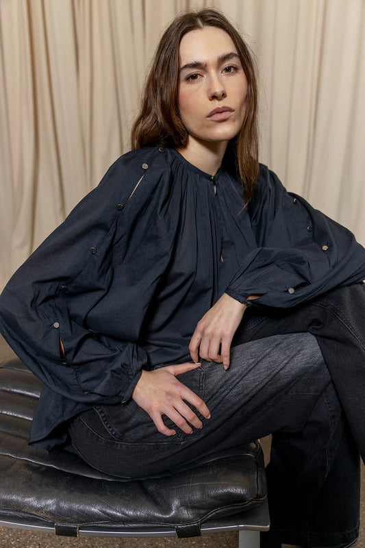 PROJECT AJ117 | BLUSAS | MUJER | HESTER 199 BLACK | NEGRO