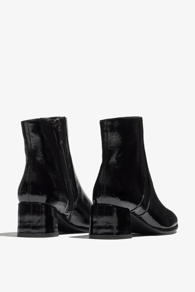 REGARDE LE CIEL Pilar Naplak Black: black ankle boots for women