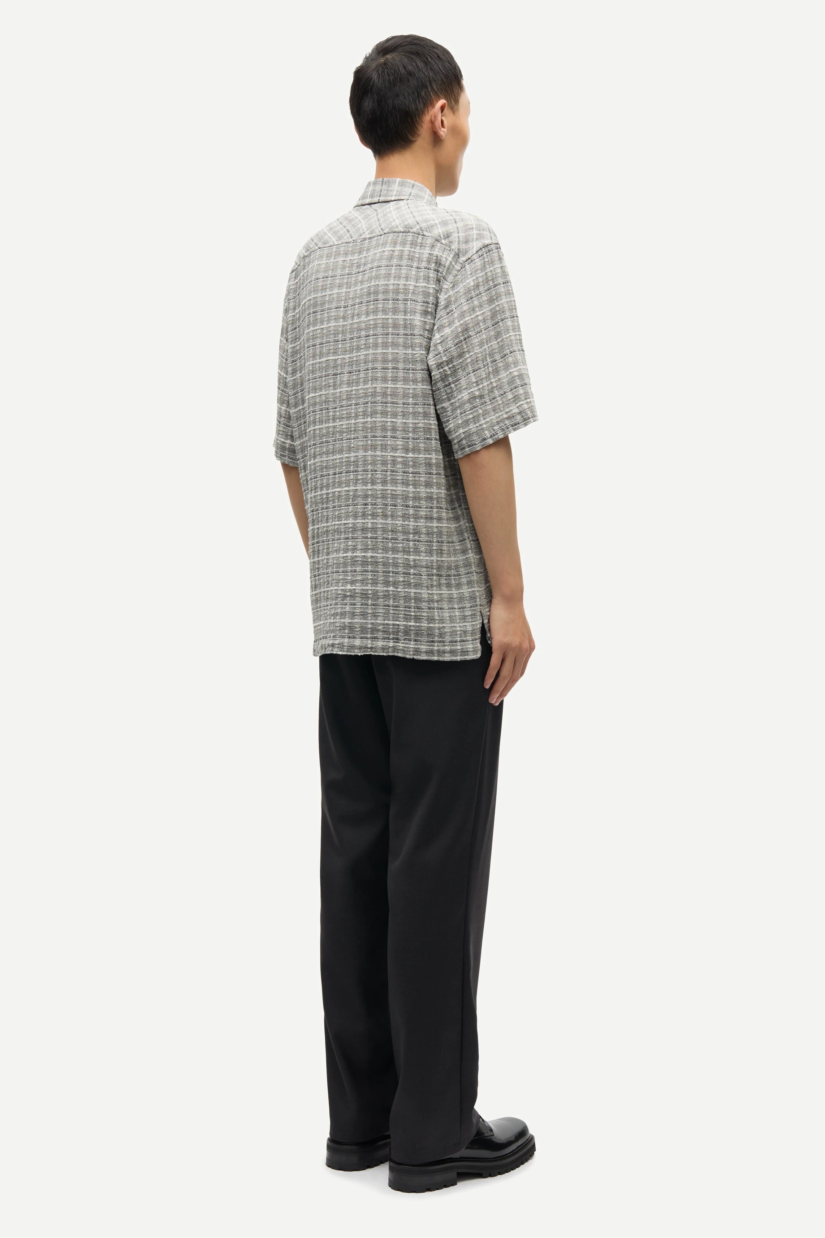 SAMSOE | CAMISSA | HOME | SAAYO P SHIRT 15970 | NEGRE