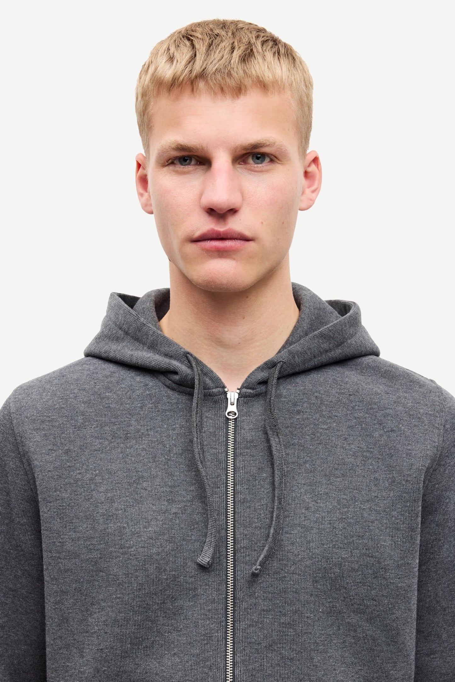 SAMSOE | SWEATSHIRTS | HOMBRE | SANIK ZIP HOODIE 15 BLACK OYSTER MEL | GRIS