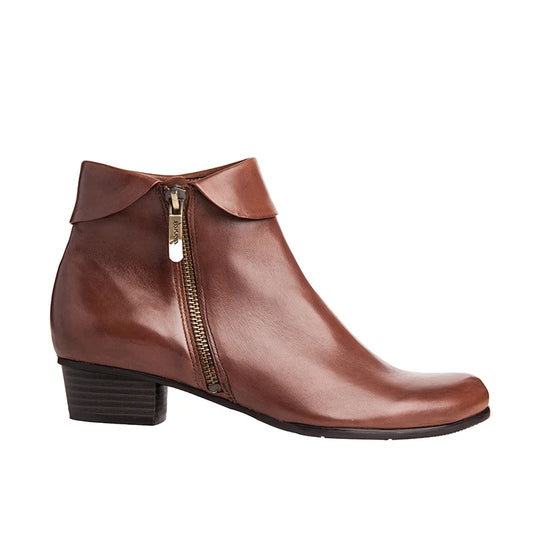 SKY BLUE | WOMEN'S BOOTS | STEFANY GLOVE NOCE | BROWN