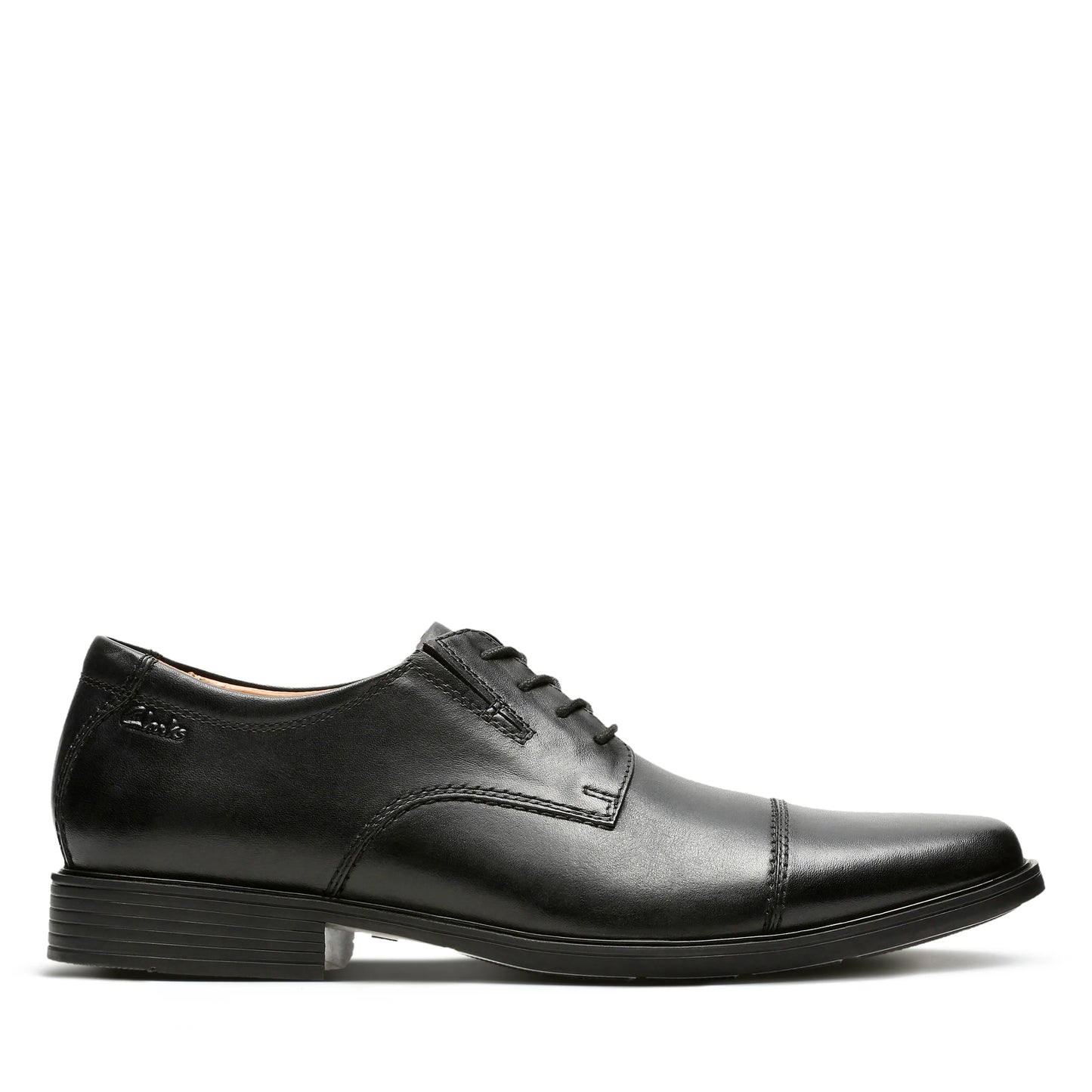 zapatos derby de la marca clarks modelo tilden cap black leather para hombre en color negro