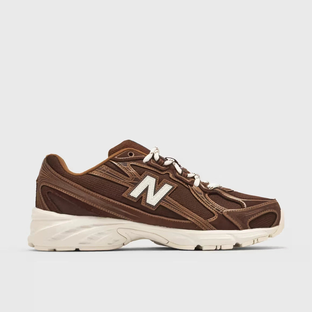 NEW BALANCE | SNEAKERS | MUJER | 740 PUMPERNICKEL | MARRÓN