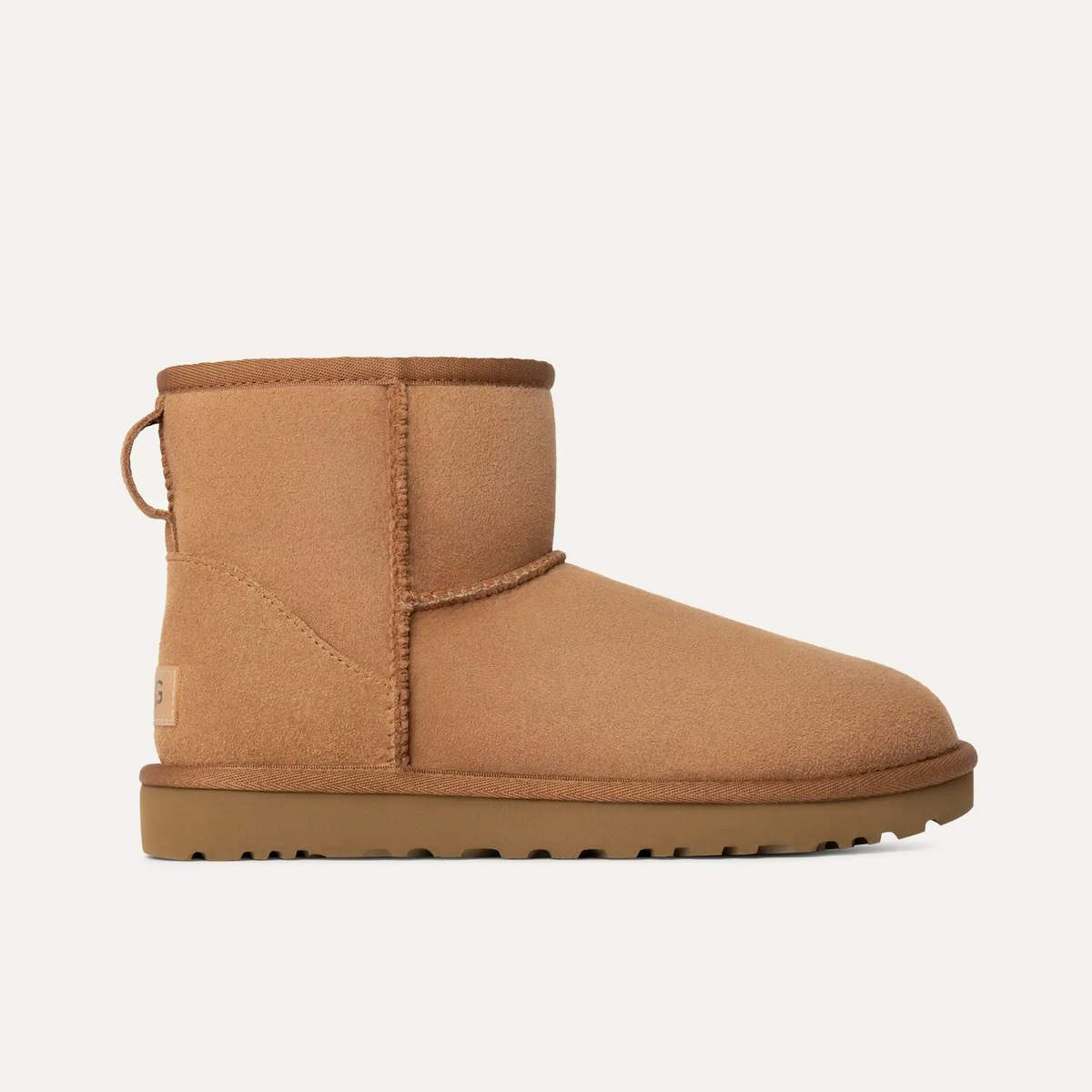 UGG W Classic MINI II Chestnut: коричневый сапоги для женщин