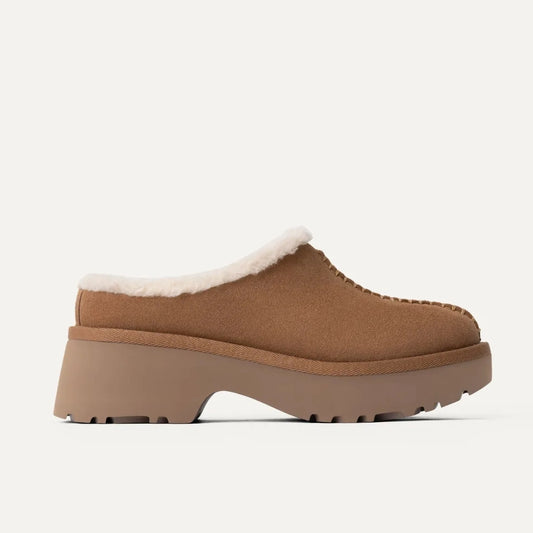 UGG | WOMEN'S CLOGS | NEW HEIGHTS COZY CLOG CHESTNUT | BROWN