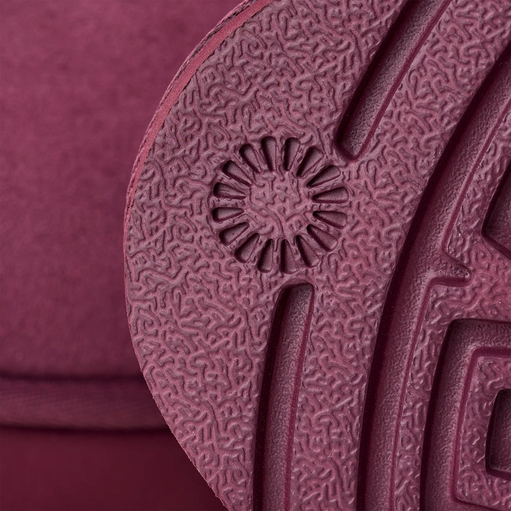 UGG Classic Ultra MINI Burnt Magenta: أحمر بوت قصير للنساء