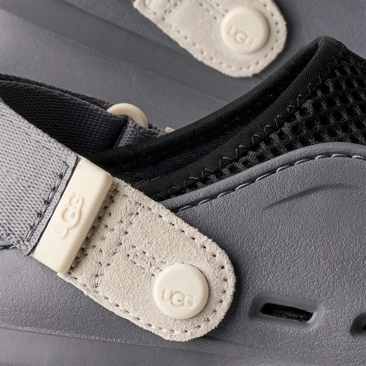 UGG M Peakmod Breathe Metal / Black / Jasmine: sort sko til mænd