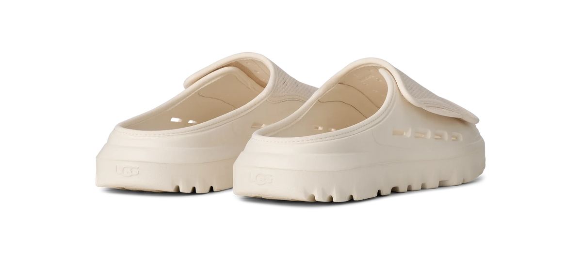 UGG M Peakmod Slide Jasmine: ホワイト サンダル メンズ