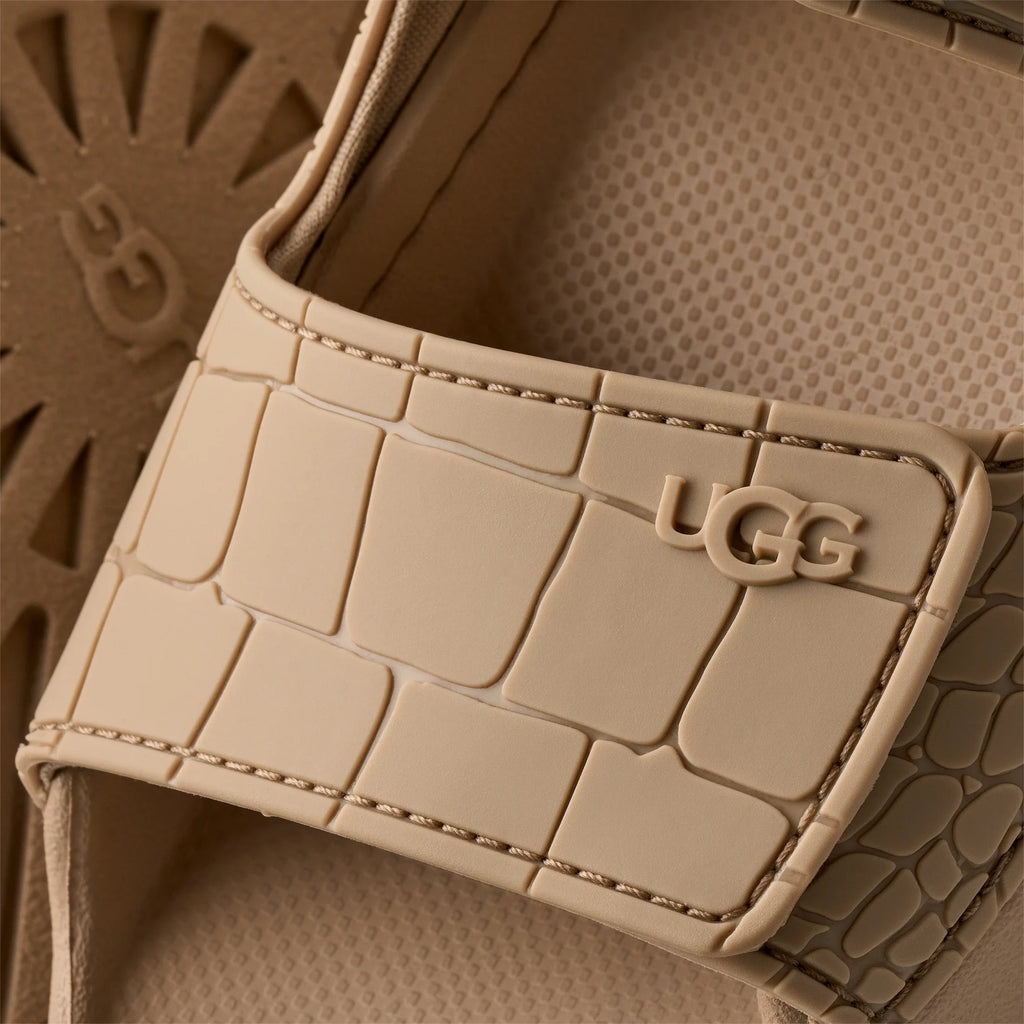 UGG W Goldenglow Embossed Mustard SEED: beige sandalen voor dames