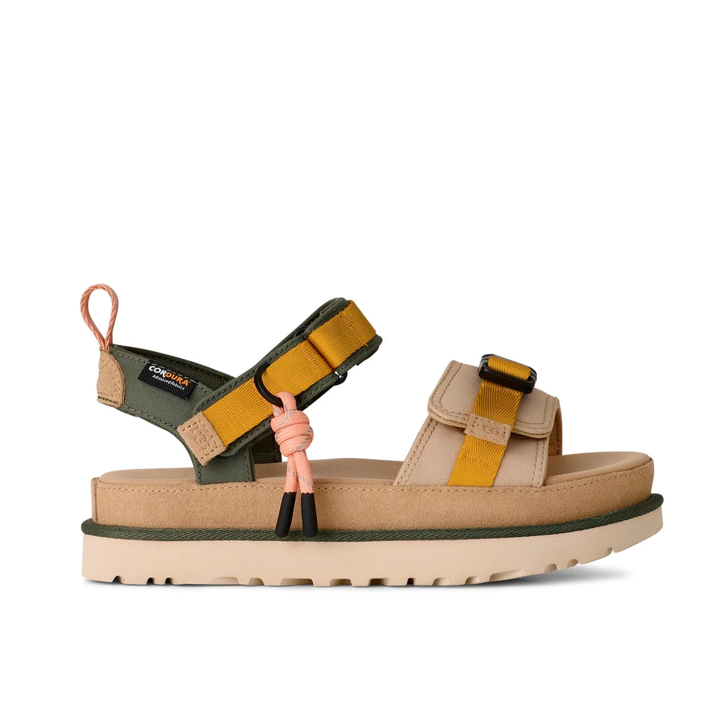 UGG W Goldenstar Wildwood SAND Castle: بني صنادل للنساء