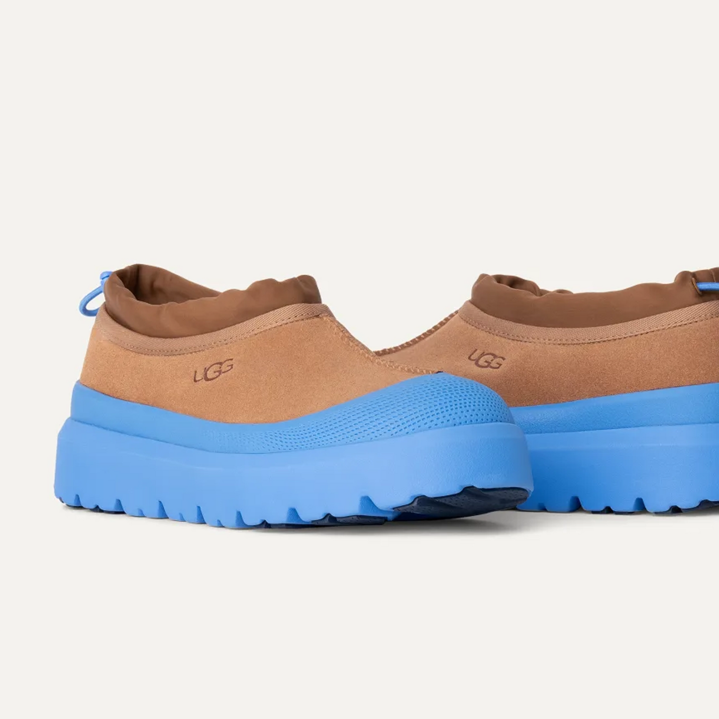 UGG | UNISEX CLOGS | TASMAN WEATHER HYBRID CHESTNUT / BIG SKY | BROWN