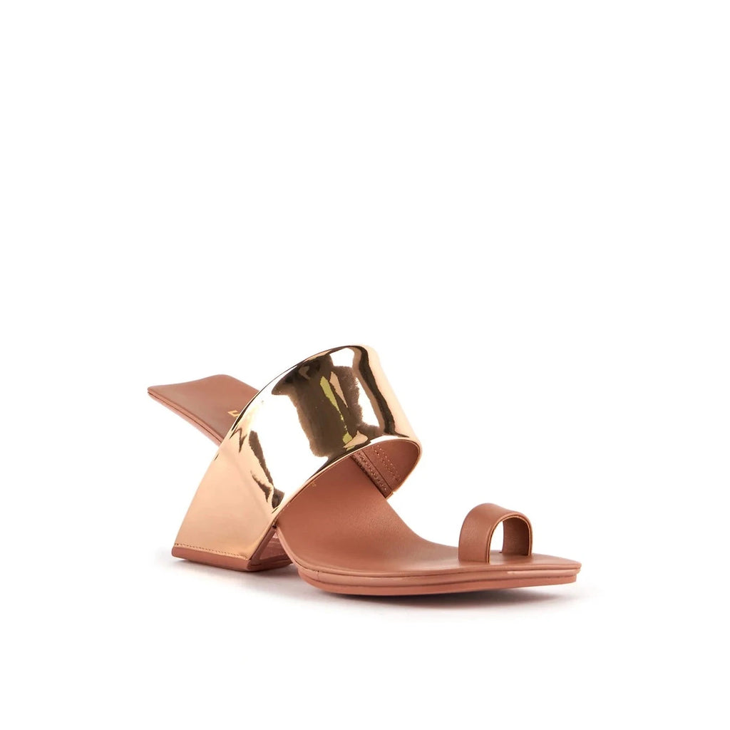 SALON DE MUJER MARCA UNITED NUDE PARA PRIMAVERA Y VERANO