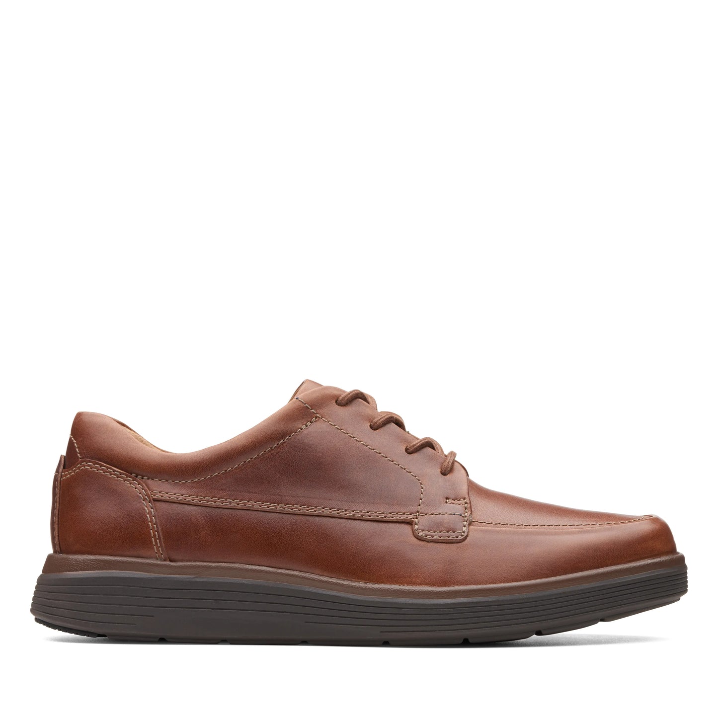 zapatos derby de la marca clarks modelo un abode ease dark tan lea para hombre en color marrón