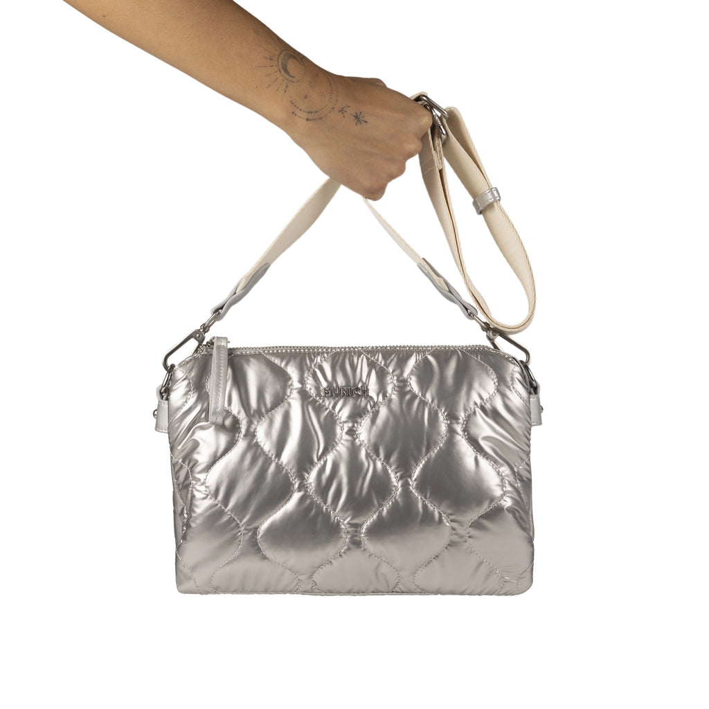 MUNICH Cover Crossbody HOBO Silver: сріблястий сумка для жінок