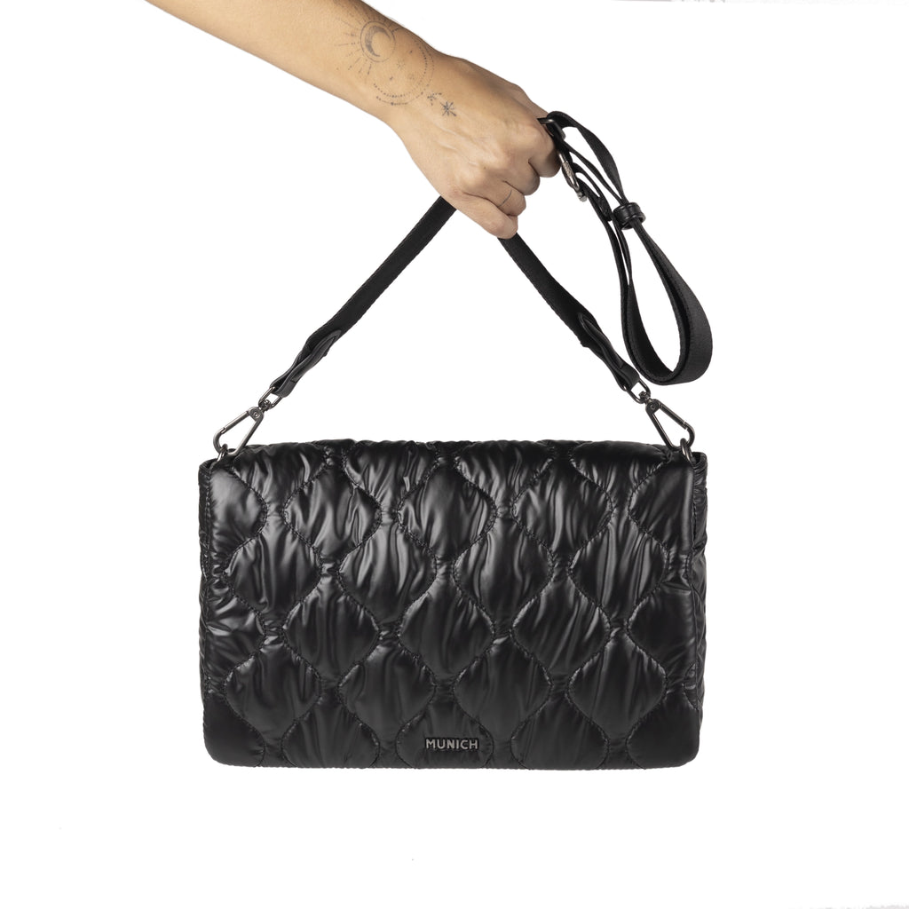 MUNICH Cover Crossbody Messenger Black: чорний сумка для жінок