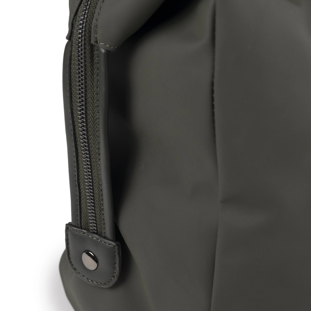 MUNICH | MOCHILAS | HOMBRE | PEAK RECYCLED FW25 BACKPACK KHAKI | CAQUI