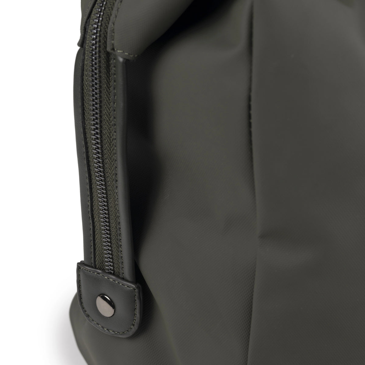 MUNICH | MOCHILAS | HOMBRE | PEAK RECYCLED FW25 BACKPACK KHAKI | CAQUI