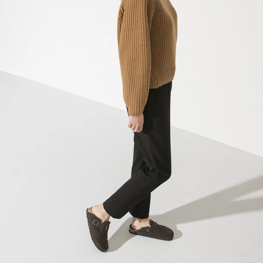 BIRKENSTOCK Boston Shearling LEVE Mocca LAF Mocca: بني قباقيب للنساء