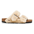 BIRKENSTOCK Arizona Shearling Cover Upper Sandcastle Sandcastle Sandcastle: بيج صنادل للنساء