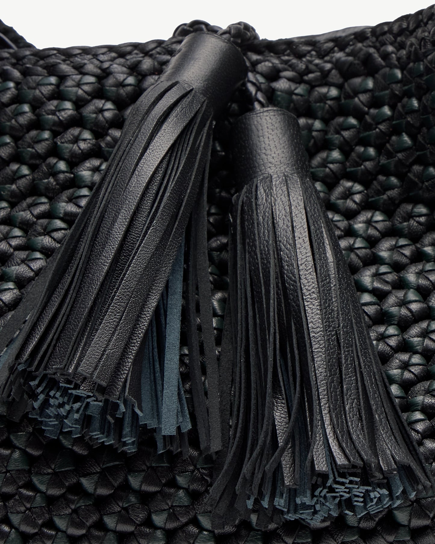 LOTTUSSE | BOLSOS | MUJER | SACO HOBO NOODBAG PIEL DE CORDERO NEGRO | NEGRO