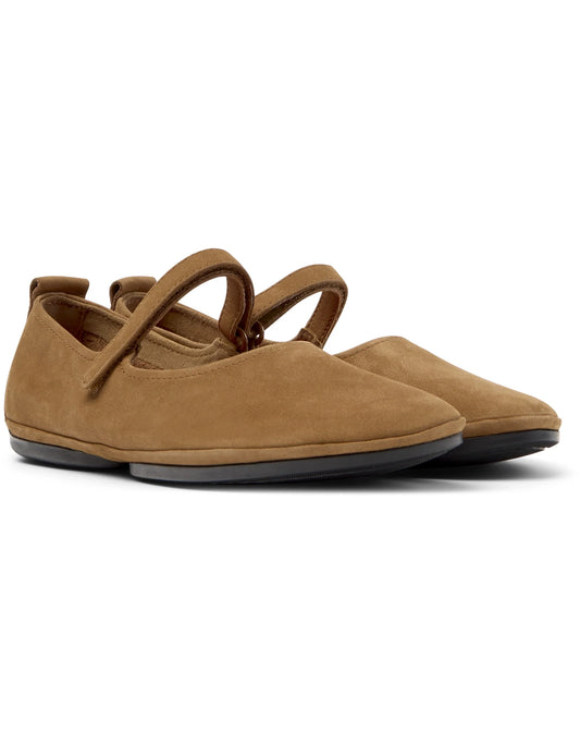 Mocasines Para Mujer De La Marca Camper Modelo Right Nina Lara Area/Isla Ry Negro De Color Marrón