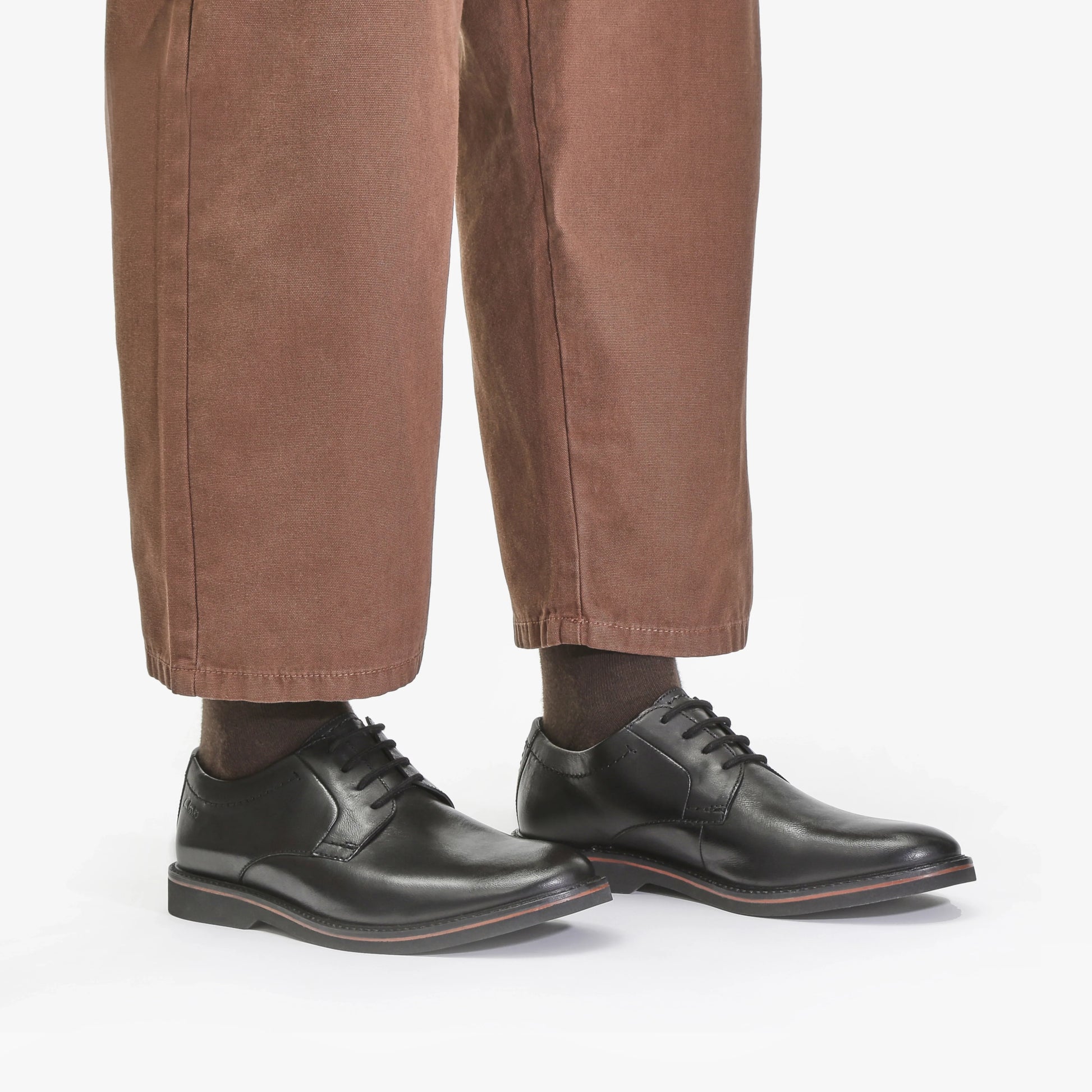 zapatos casual para hombre marca clarks modelo atticus ltlace 