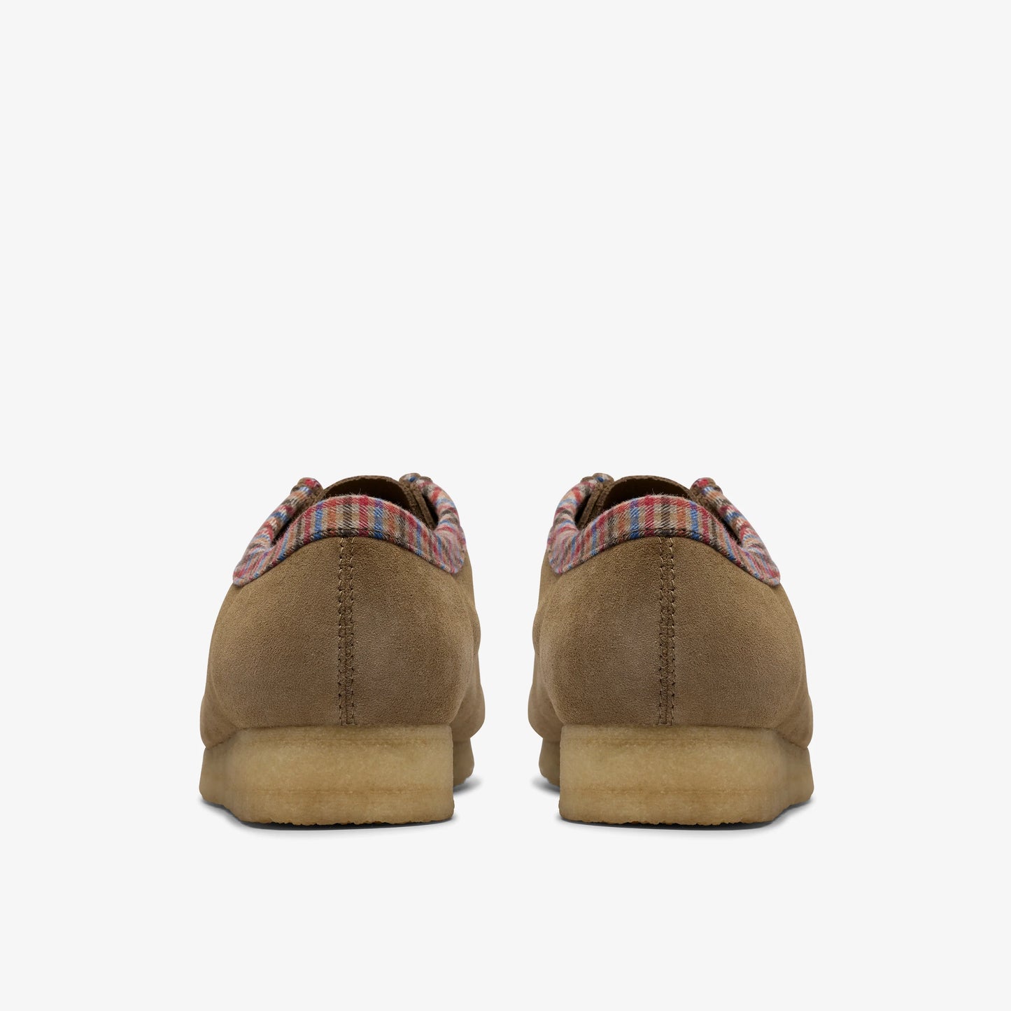 Zapatos Casual De La Marca Clarks  Para Hombre Modelo Wallabee Dark Taupe Combi En Color Beige