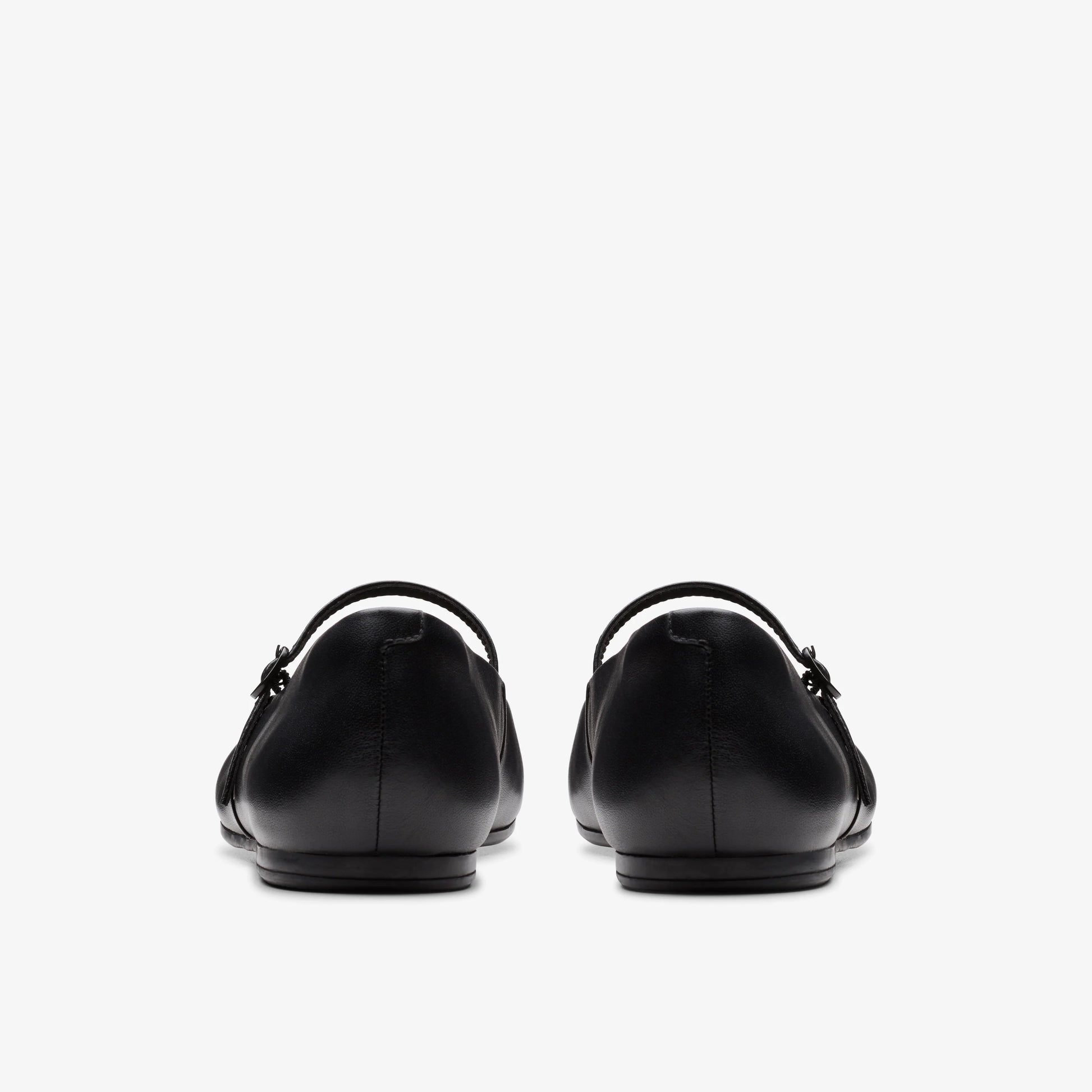 Zapatos Casual De La Marca Clarks  Para Mujer Modelo Livia Sky Black Leather En Color Negro