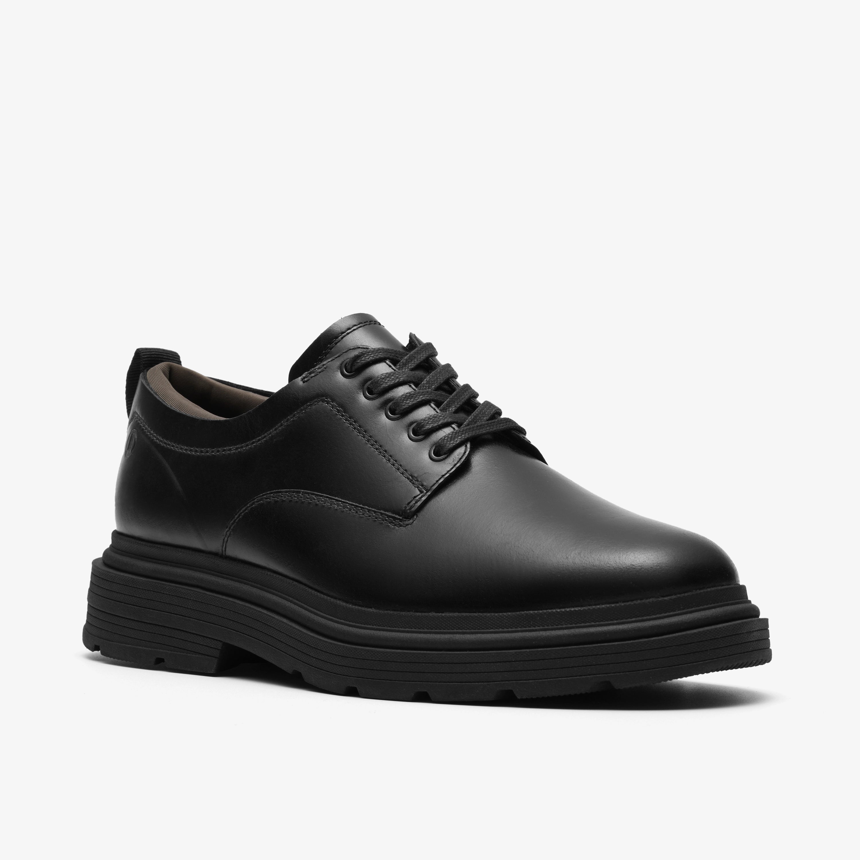 CLARKS | ZAPATOS CASUAL | HOMBRE | BADBURY LACE BLACK LEATHER | NEGRO