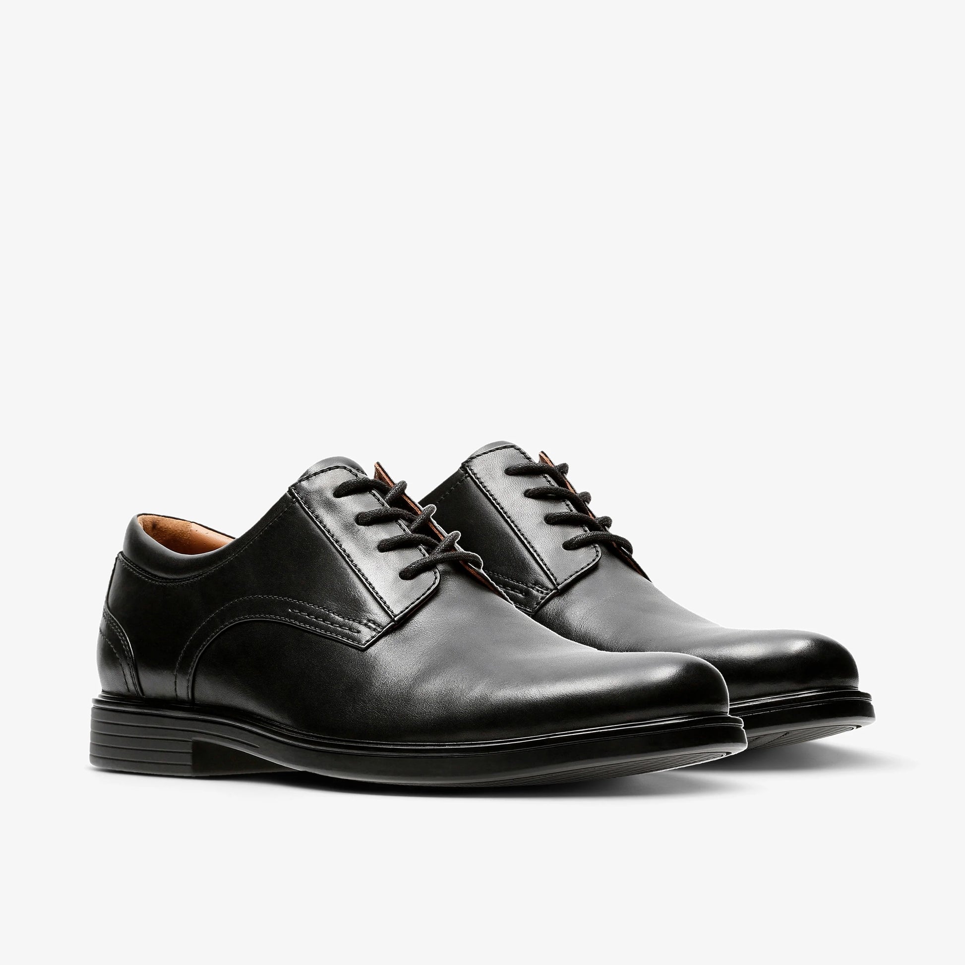 Zapatos De Vestir De La Marca Clarks Para Hombre Modelo Un Aldric Lace Black Leather En Color Negro