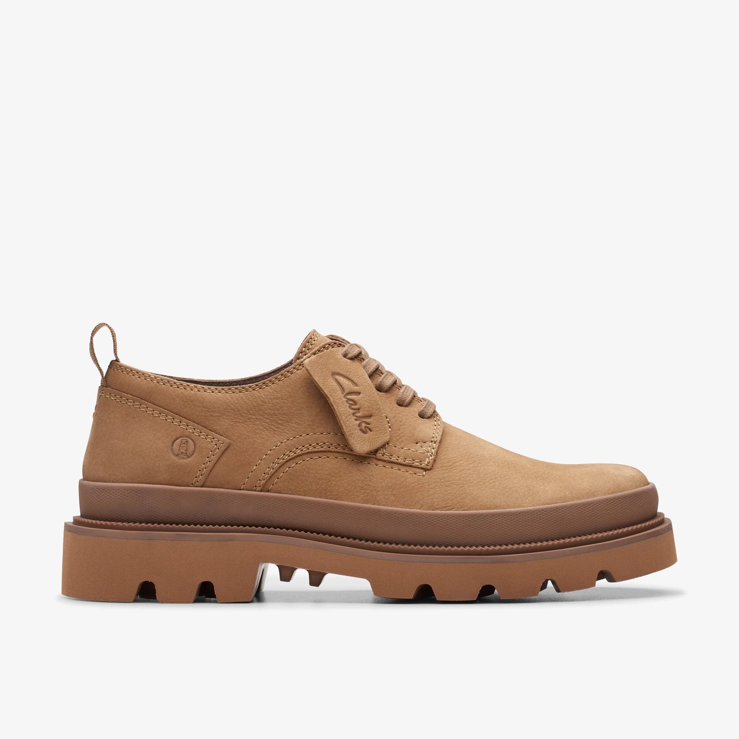 Zapatos De Vestir De La Marca Clarks  Para Hombre Modelo Badell Lace Dark Sand Nubuck En Color Beige