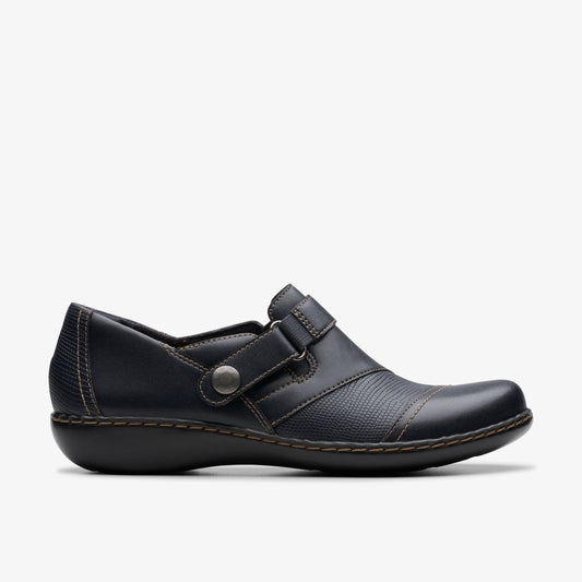 Zapatos Casual De La Marca Clarks  Para Mujer Modelo Ashland Gem Navy Leather En Color Azul