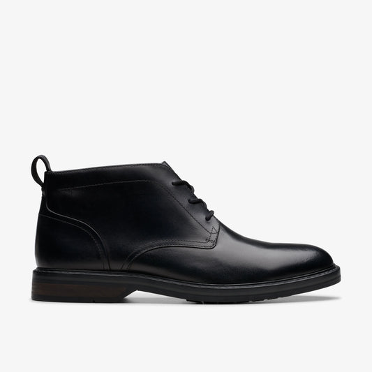 Botas De La Marca Clarks  Para Hombre Modelo Aldwin Chukka Black Leather En Color Negro