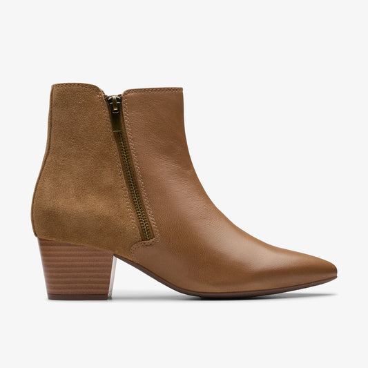 Botas De La Marca Clarks  Para Mujer Modelo Ellanie Vibe Taupe Leather En Color Beige