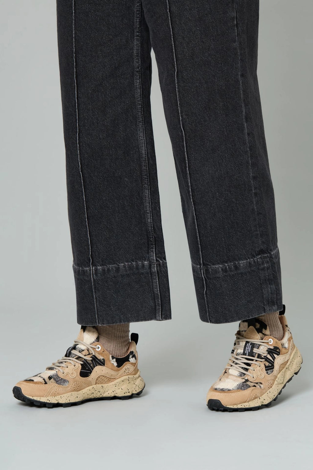 FLOWER MOUNTAIN | SNEAKERS | WOMAN | YAMANO 3 WOMAN MUD-LIGHT BROWN | BROWN