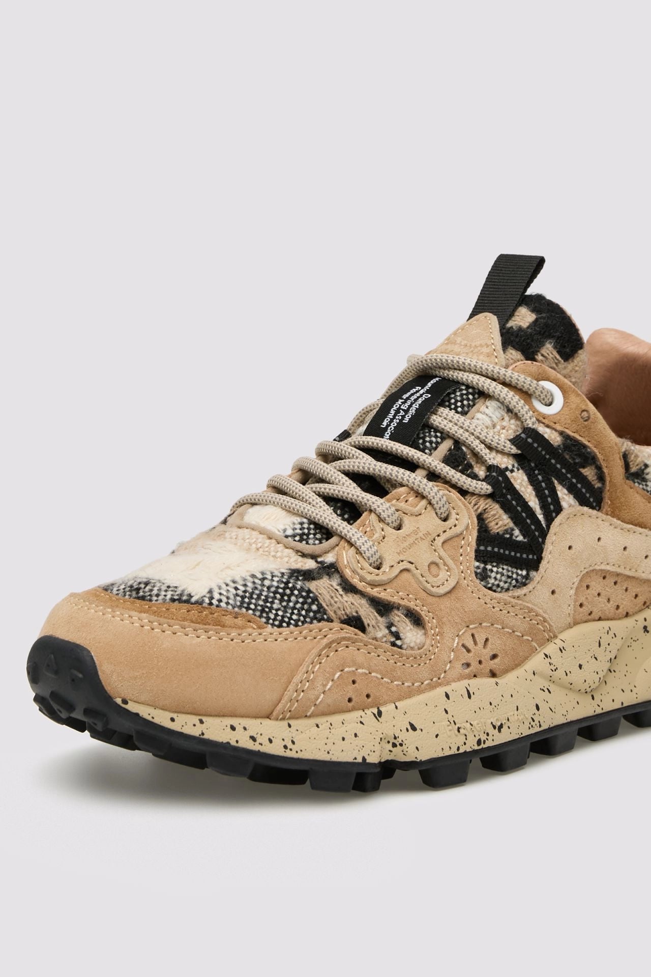 FLOWER MOUNTAIN | SNEAKERS | MUJER | YAMANO 3 WOMAN MUD-LIGHT BROWN | MARRÓN