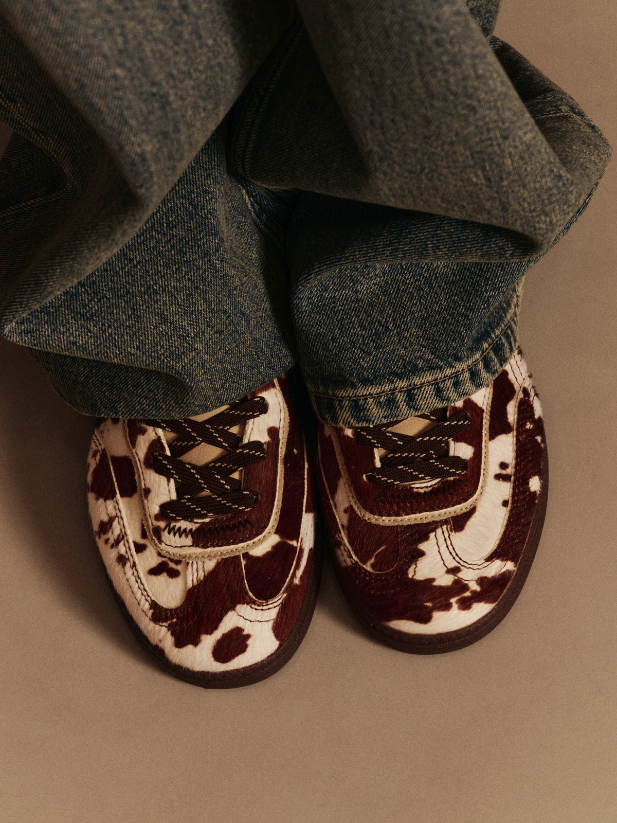 HOFF PARK COW Print Brown: ブラウン スニーカー ユニセックス