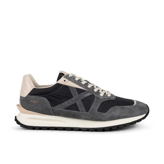 MUNICH | SNEAKERS | UNISEX | LEGGERA 04 NEGRO | NEGRO