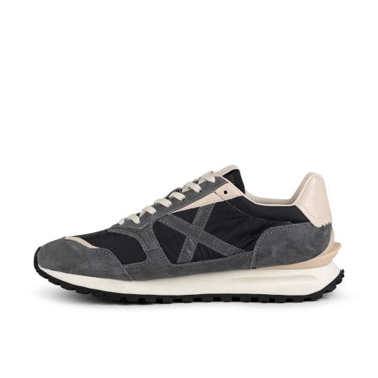 MUNICH | SNEAKERS | UNISEX | LEGGERA 04 NEGRO | NEGRO
