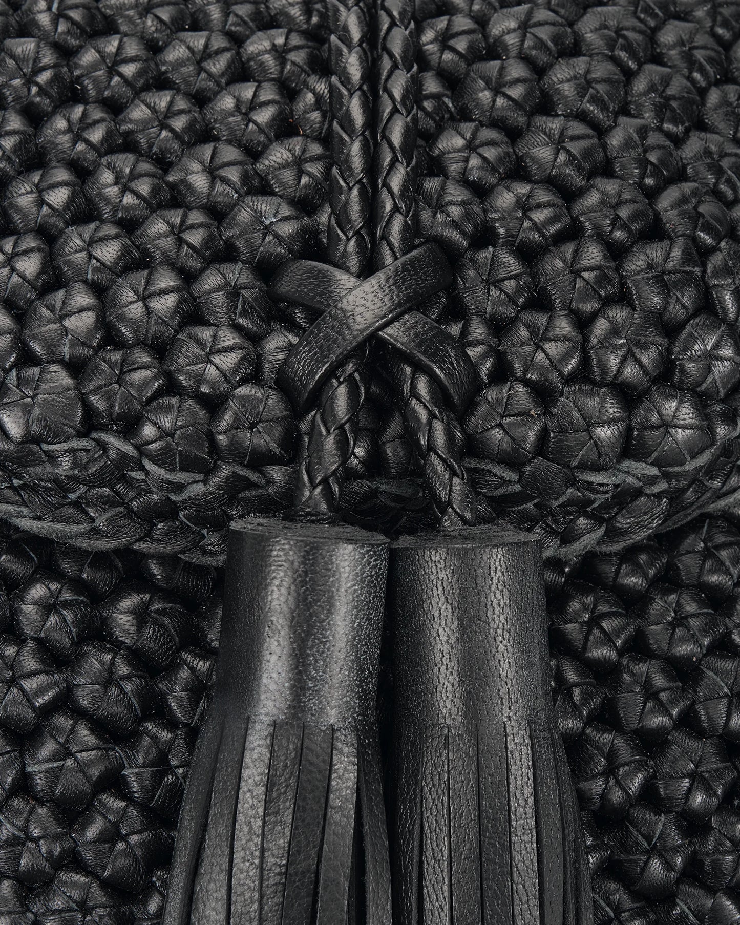 LOTTUSSE | BOLSOS | MUJER | BANDOLERA NEGRA DE CORDERO MERINO SOFT NEGRO | NEGRO