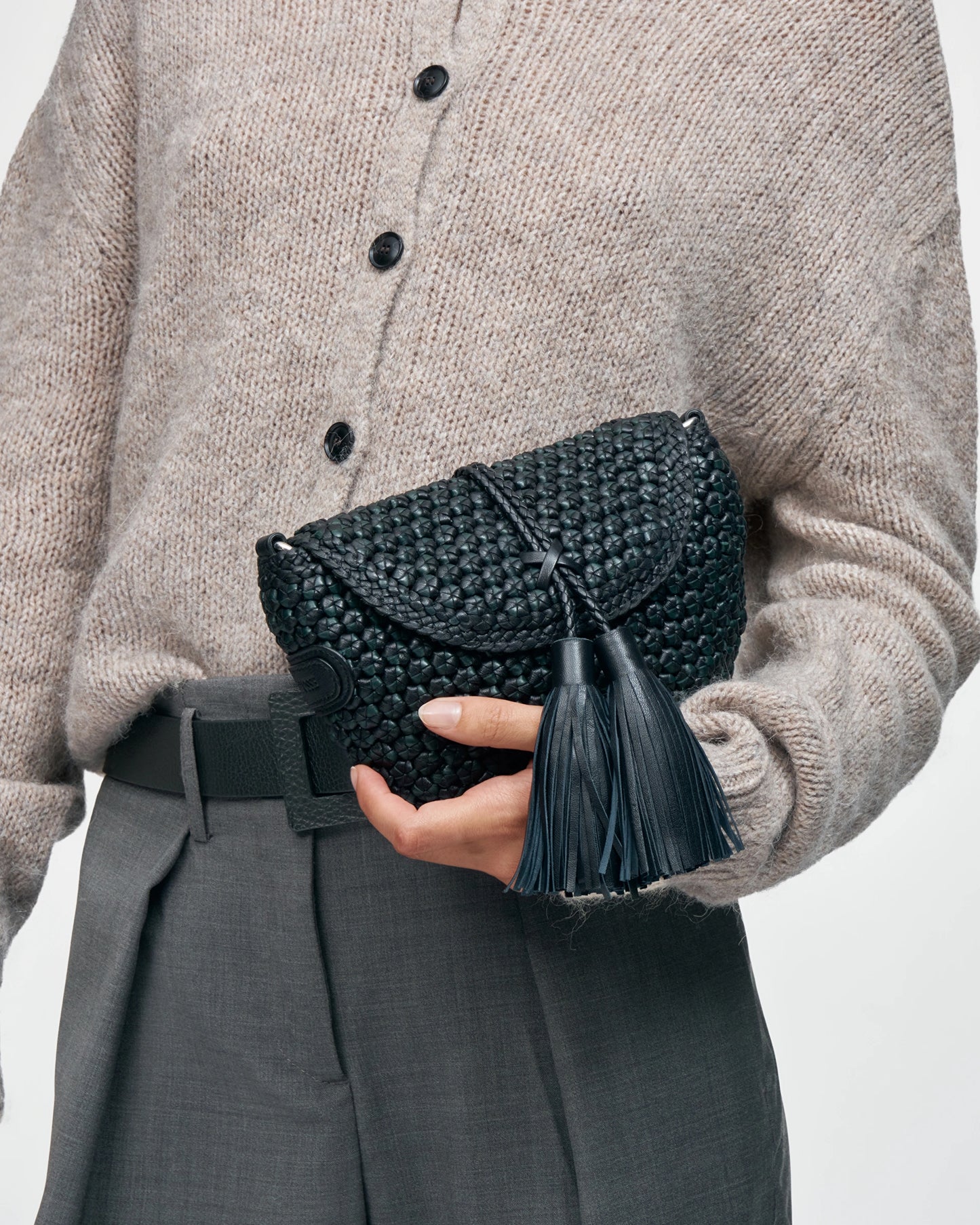 LOTTUSSE | BOLSOS | MUJER | BANDOLERA NOODBAG PIEL DE CORDERO NEGRO | NEGRO