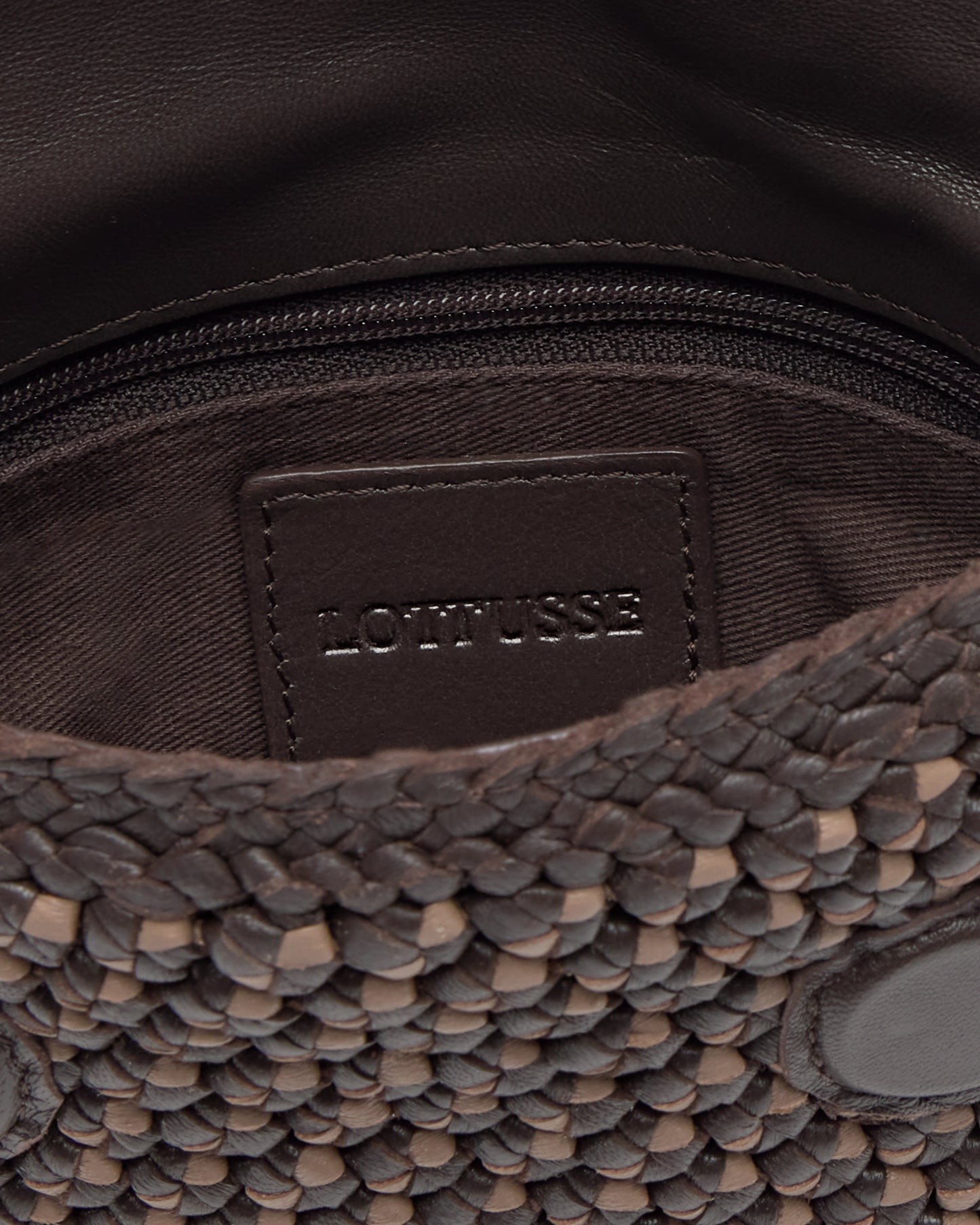 LOTTUSSE | BOLSOS | MUJER | BANDOLERA NOODBAG PIEL DE CORDERO MOCA | MARRÓN