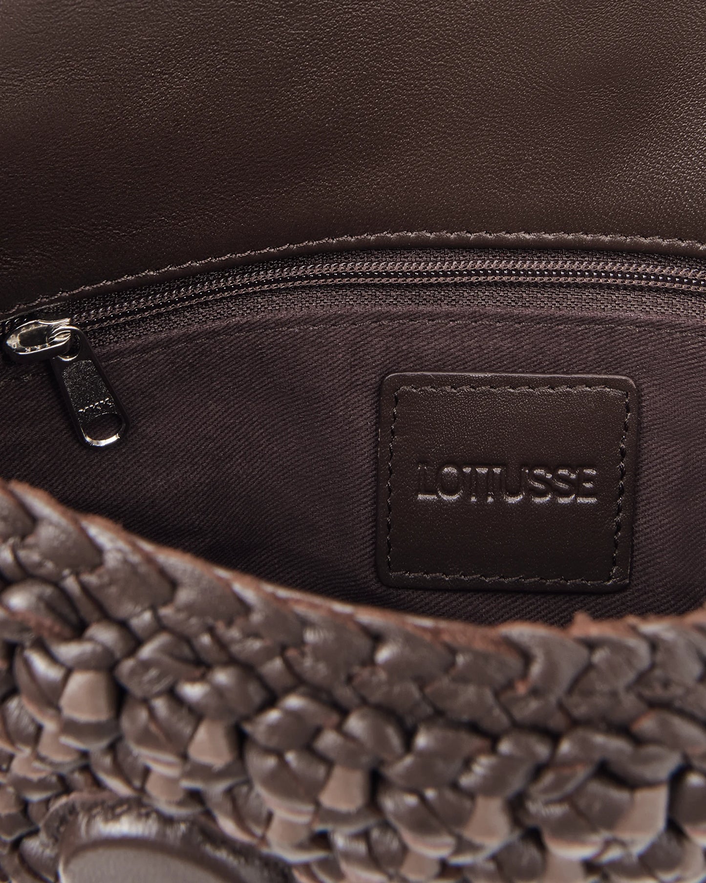 LOTTUSSE | BOLSOS | MUJER | BOLSO BANDOLERA NOODBAG CORDERO MARRÓN | MARRÓN