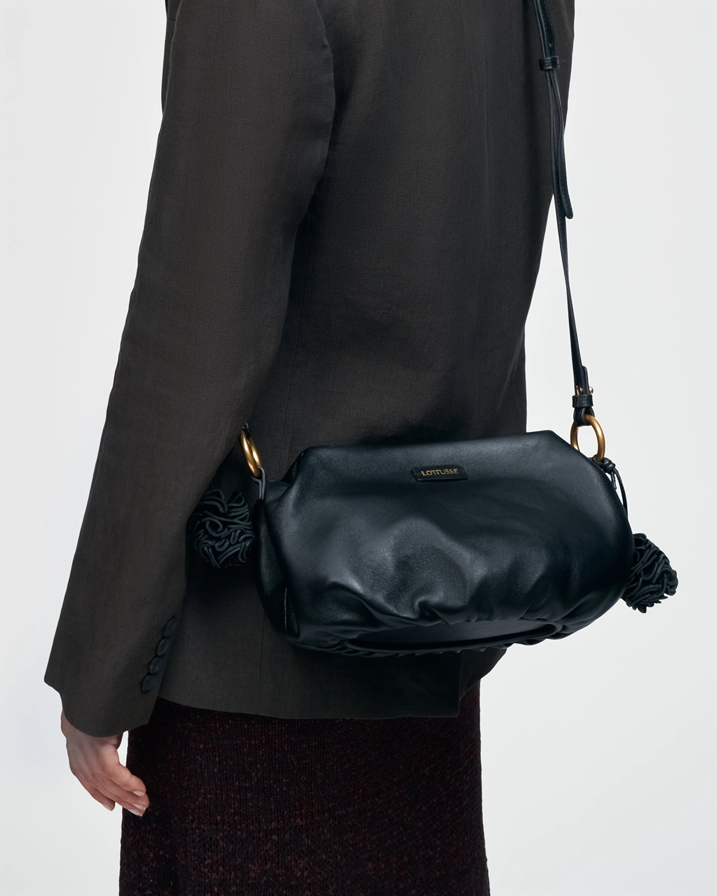 LOTTUSSE | BOLSOS | MUJER | BOLSO BOMBONERA JOY CORDERO NEGRO | NEGRO