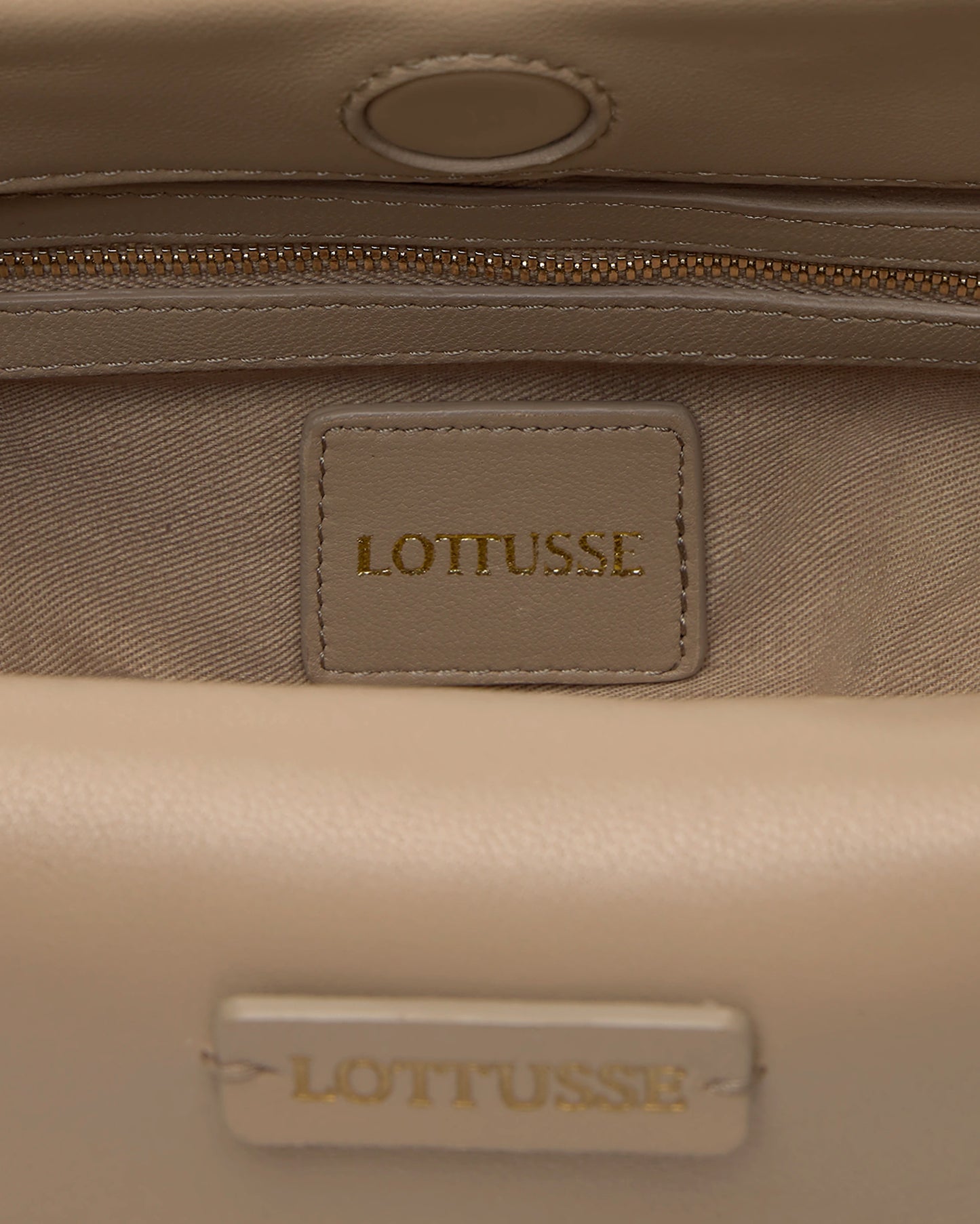 LOTTUSSE | BOLSOS | MUJER | BOLSO BOMBONERA JOY CORDERO BEIGE | BEIGE